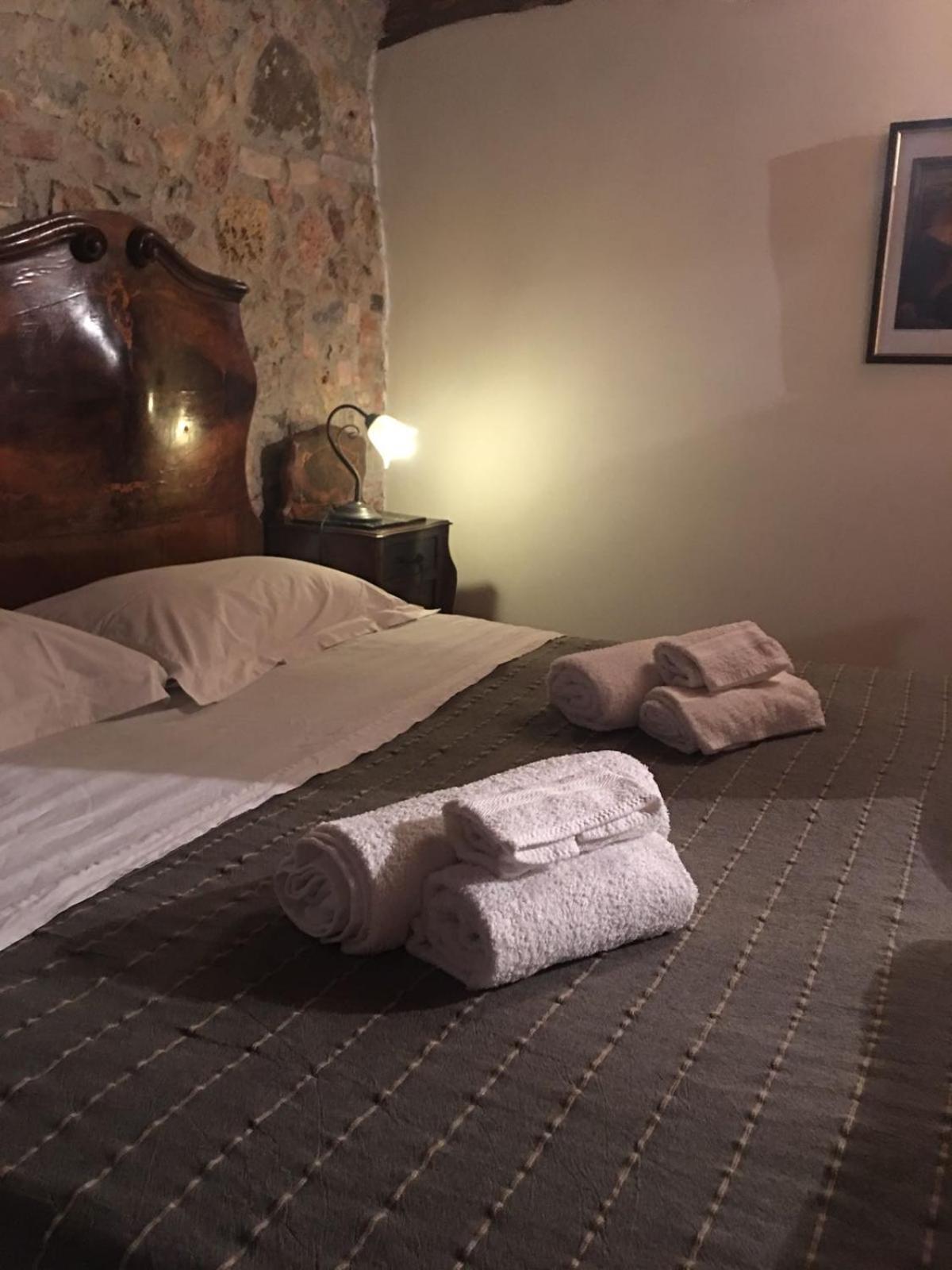 Apartament La Divina Dimora Il Castello Degli Spiriti Magni Montepescali Zewnętrze zdjęcie