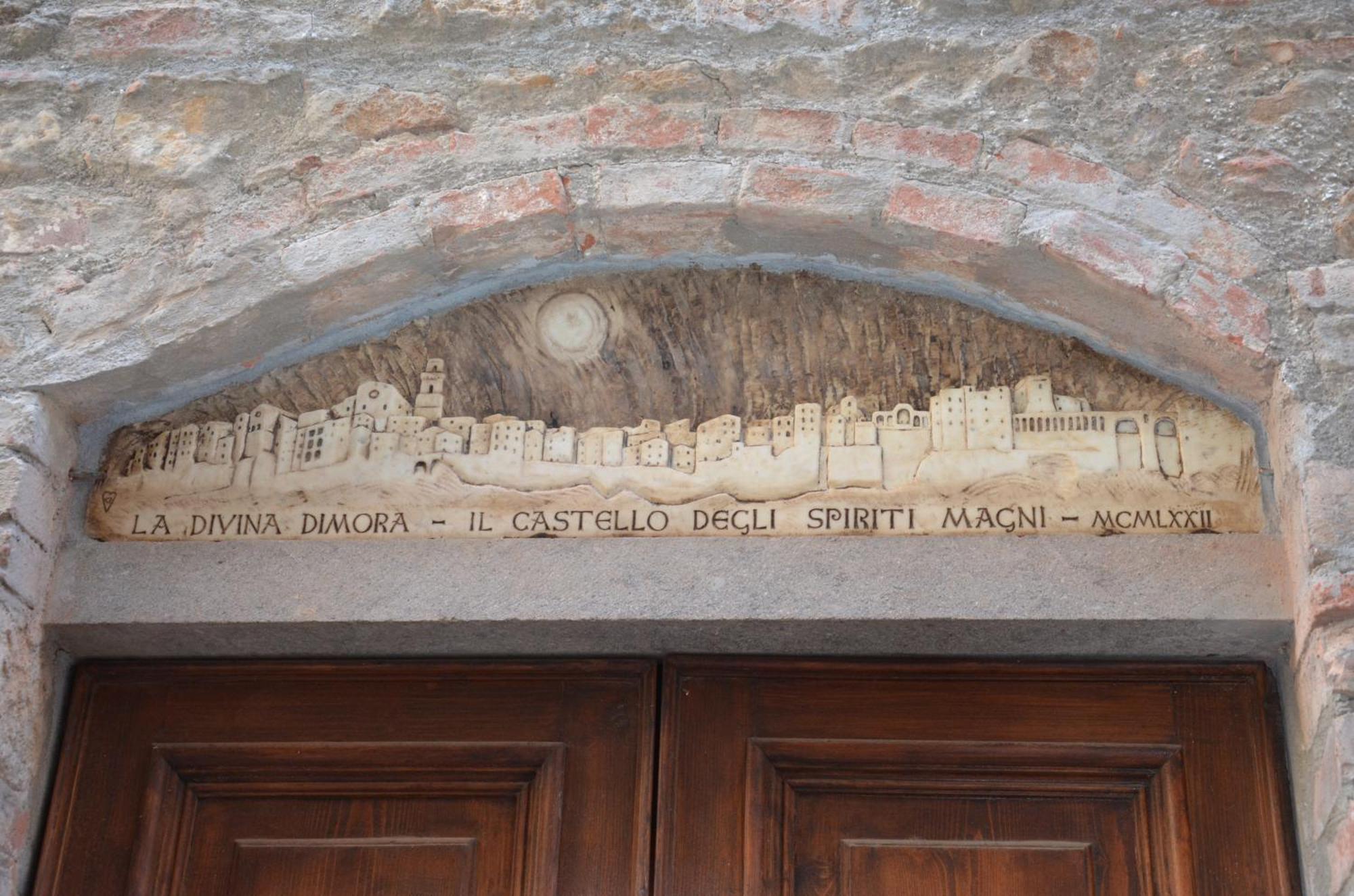 Apartament La Divina Dimora Il Castello Degli Spiriti Magni Montepescali Pokój zdjęcie
