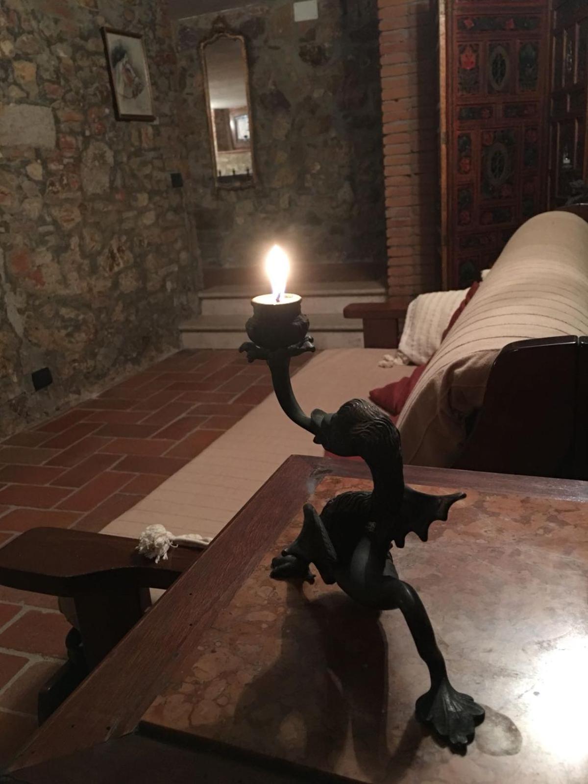 Apartament La Divina Dimora Il Castello Degli Spiriti Magni Montepescali Zewnętrze zdjęcie